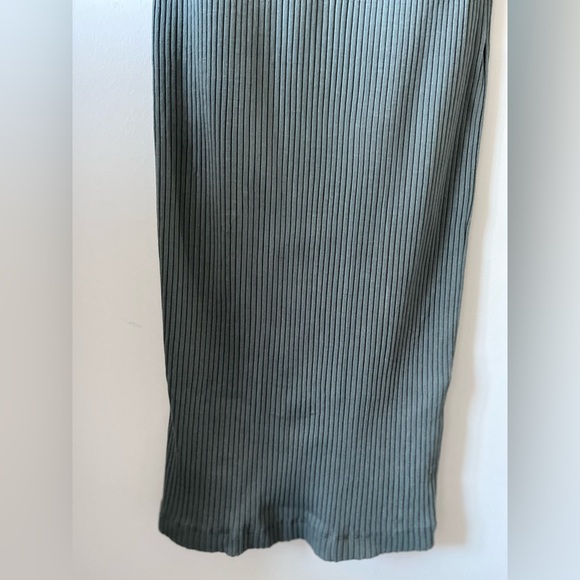 Aritzia Wilfred Free Ribbed Midi Dress - Picture 5 of 7